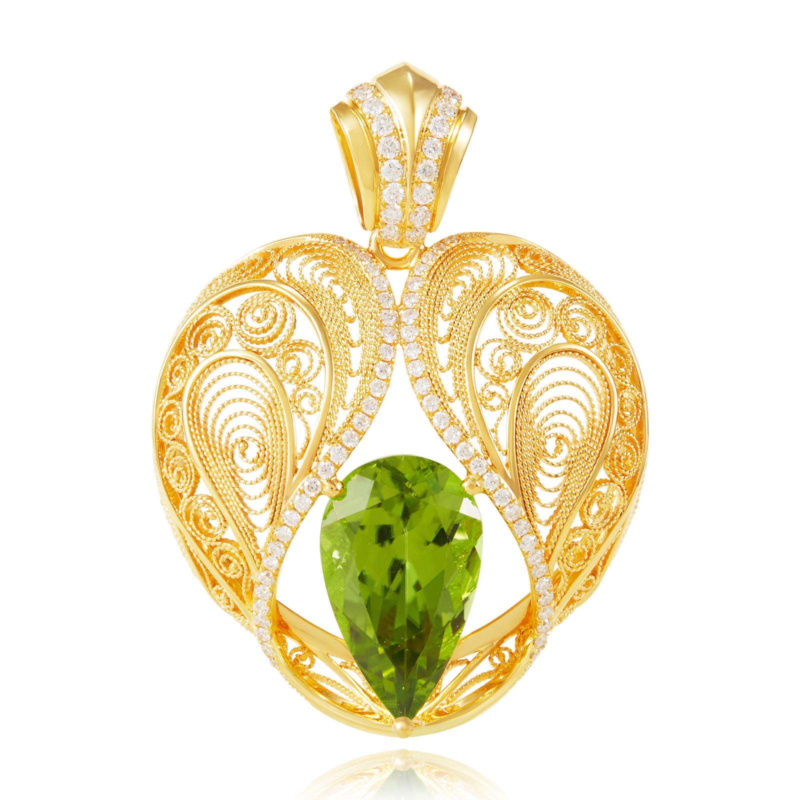 Heart of Green Pendant 1