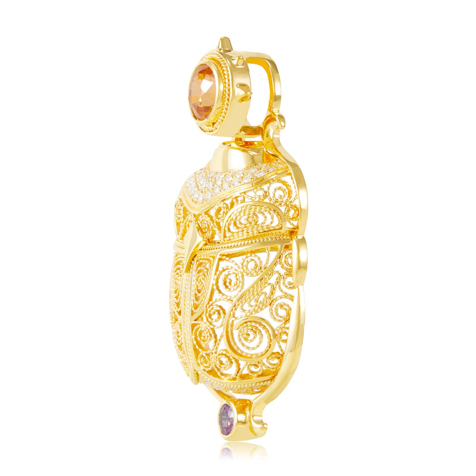 Golden Guard – Eternal Shield Pendant 2