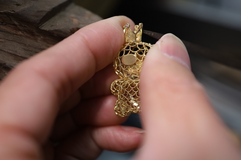 Sonja-T.-花丝镶嵌和设计手工珠宝的品牌理念